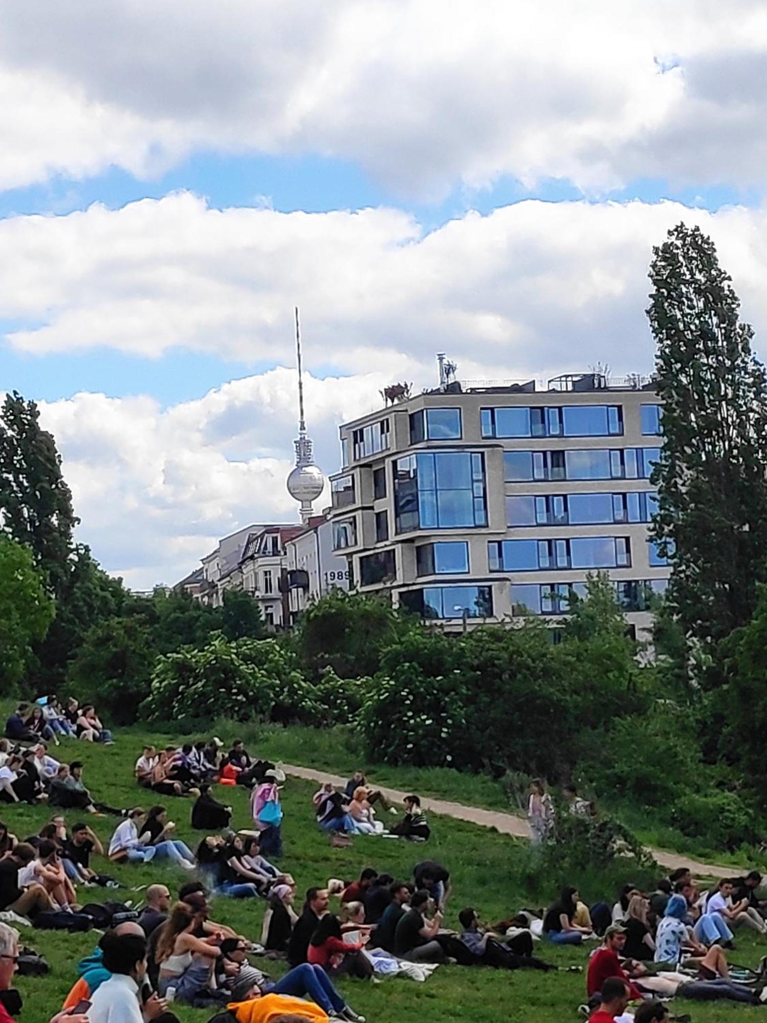 Mini-Apartment Ruhig Und Verkehrsguenstig In Berlijn Buitenkant foto